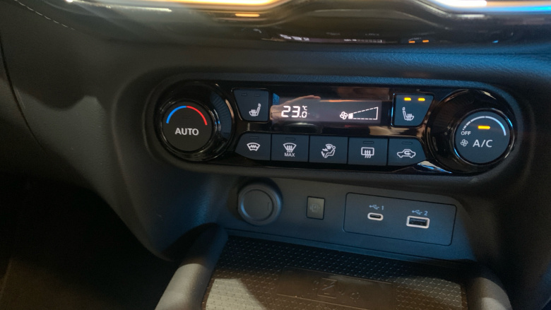 Nissan Juke 1.0 DiG-T Tekna 5dr Petrol Hatchback